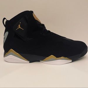 Jordan True Flight Black/ Metallic Gold/Wolf Grey